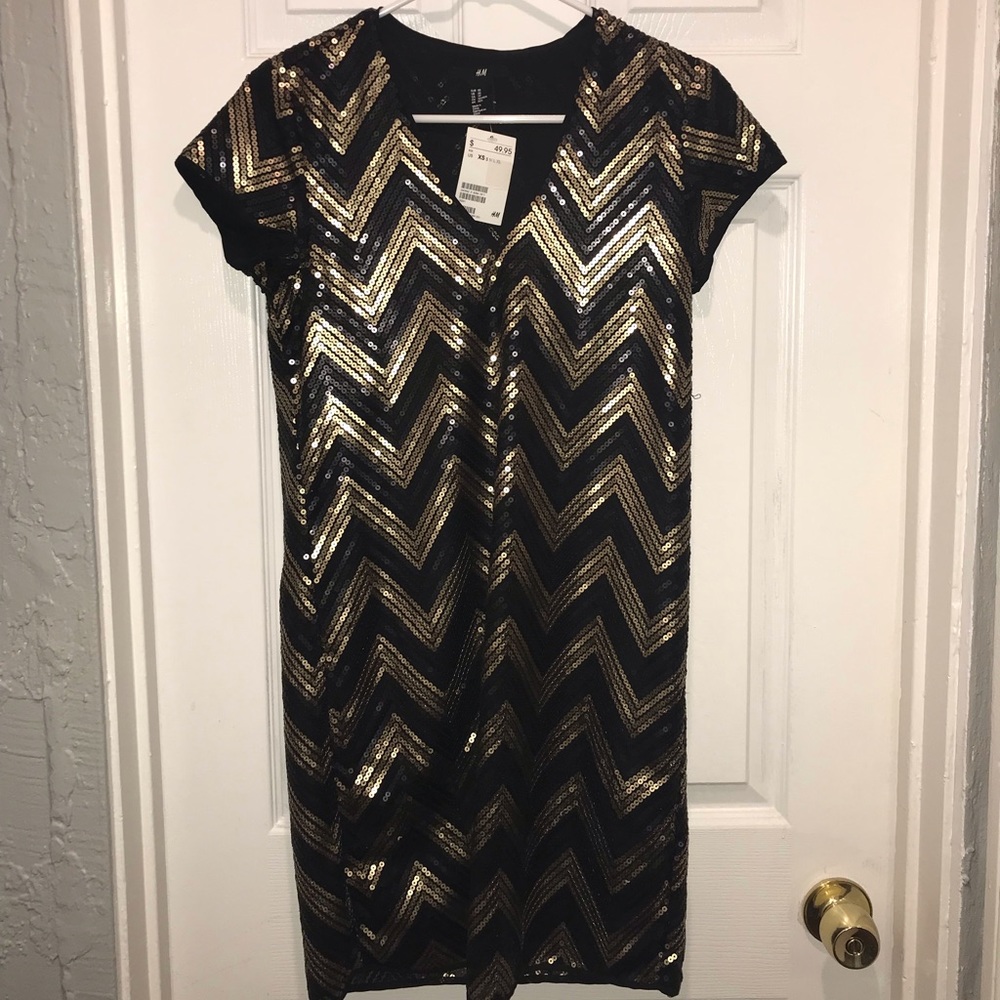 Black and gold sequins dress from H&M